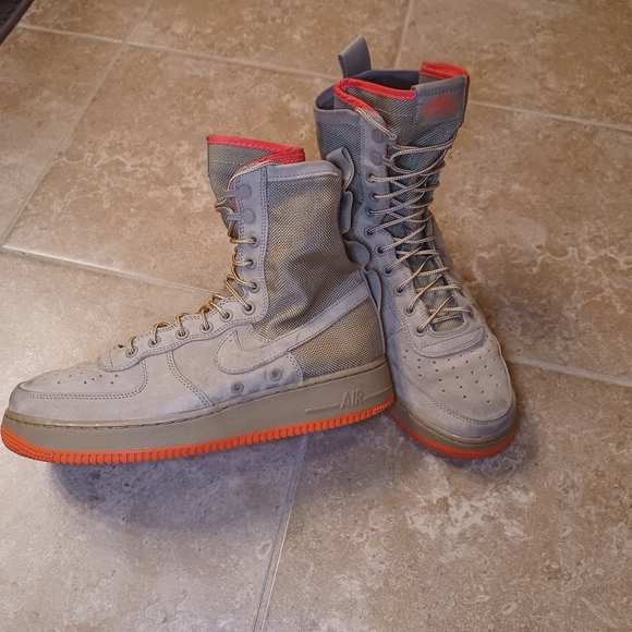 Nike Air Force 1 Utility Hi Top 11½W/10M - Picture 3 of 8